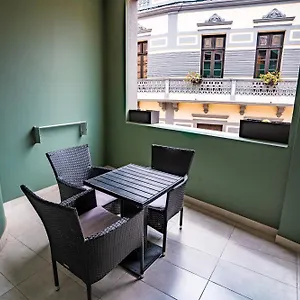 El Puente Holiday Home -Airport Ingenio